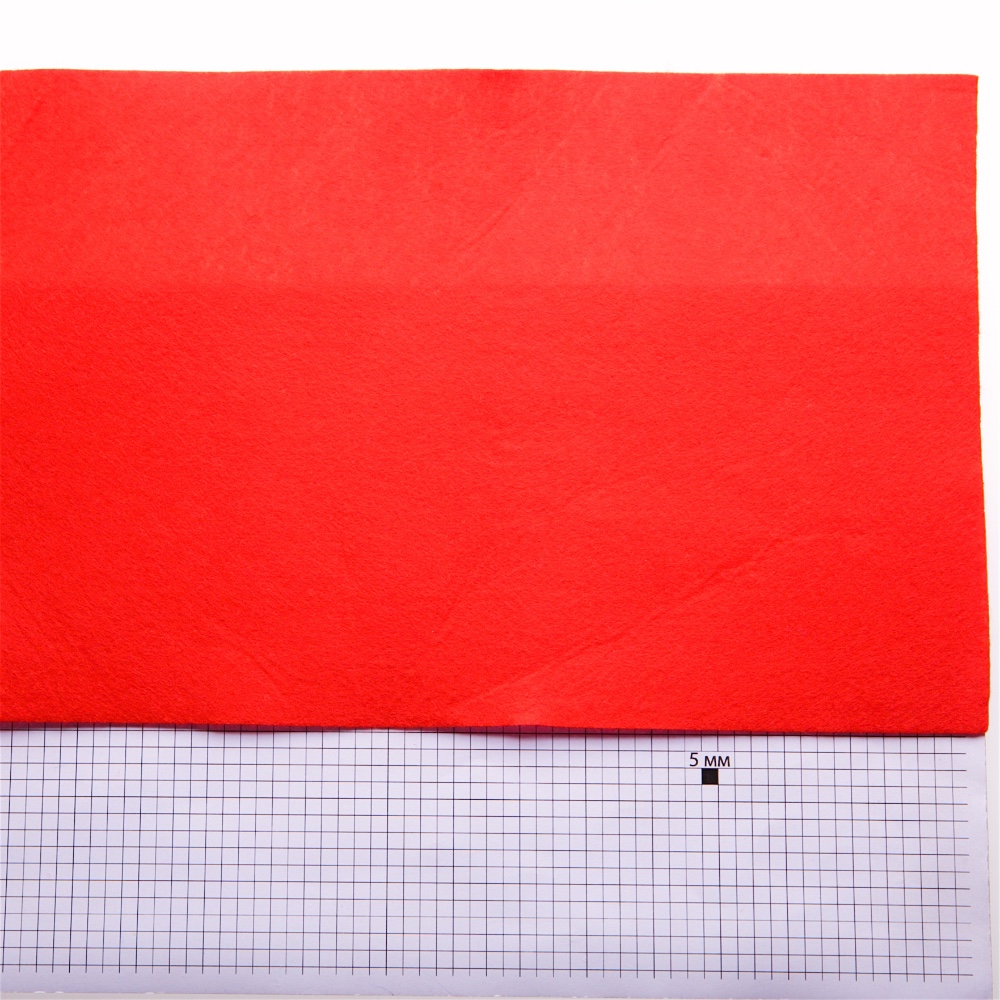 Фетр 1 мм розмір 30х19,5 см червоний 40489