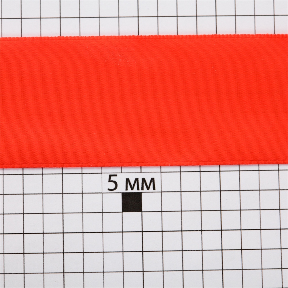 Лента атласная 30 мм красная 1 метр