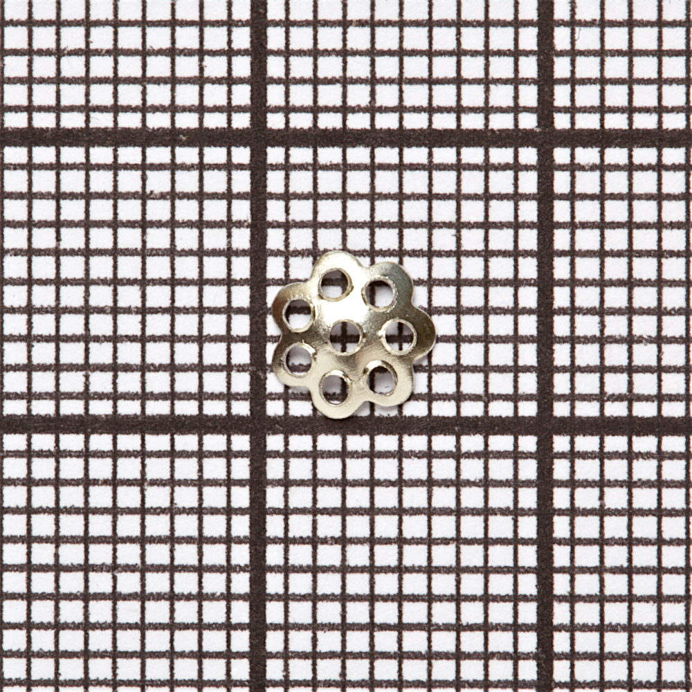 Обнімач напівсфера 1х5 мм 7-пелюстковий сріблястий