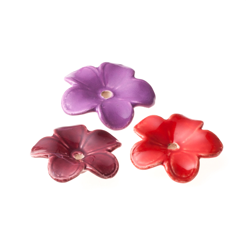 Бусина керамическая в форме цветка маленькая бордовая
