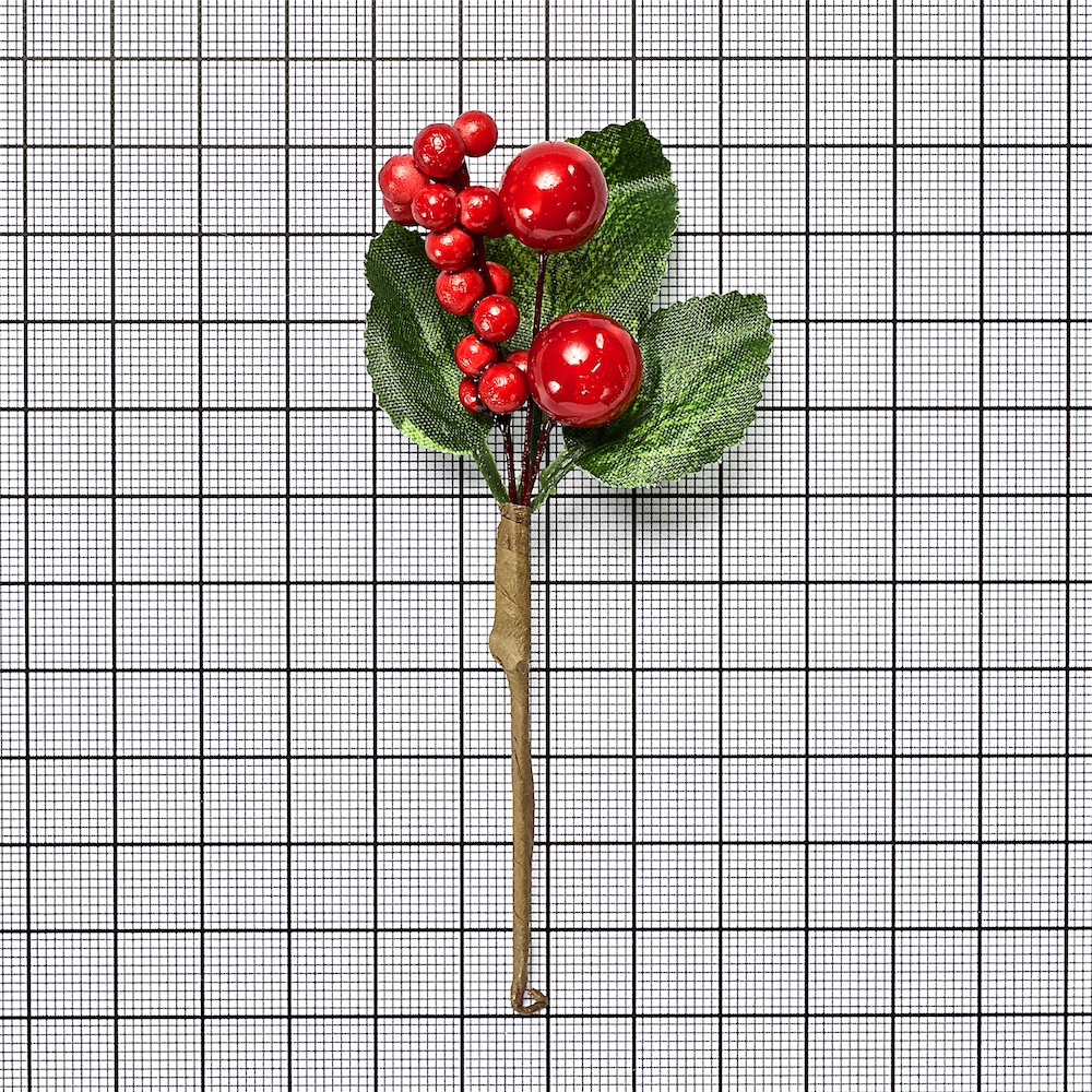 Элемент декора веточка с красными ягодами 1 штука