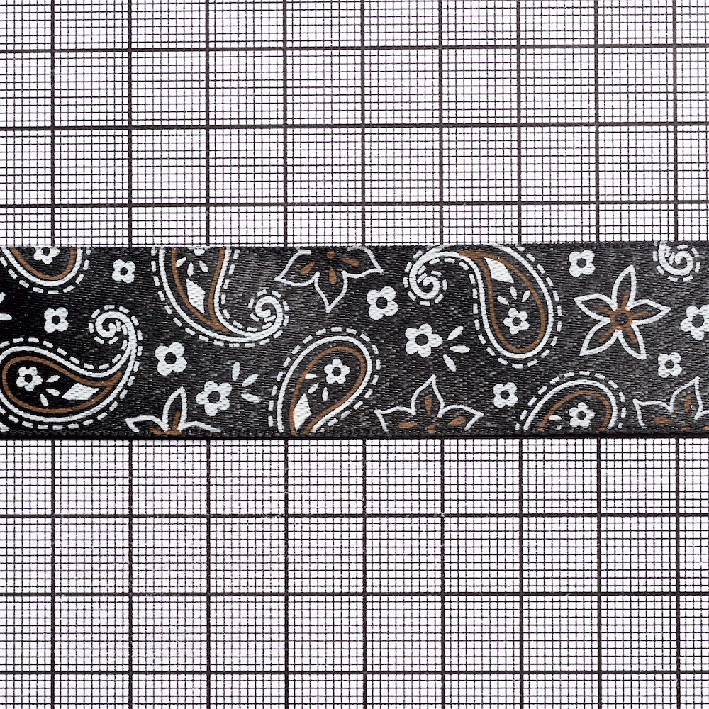 Стрічка атласна 25 мм з орнаментом чорна біла квіточка 1 метр