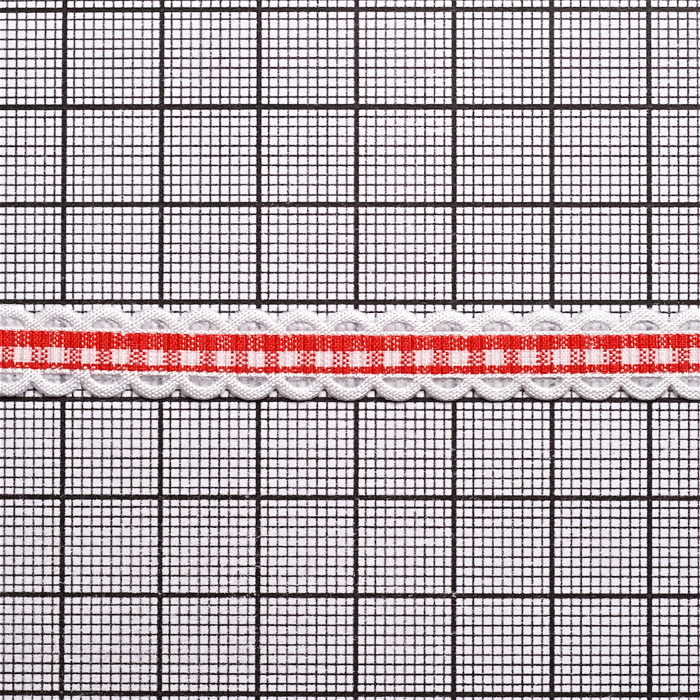 Стрічка поліестрова 10 мм картата червона 1 метр
