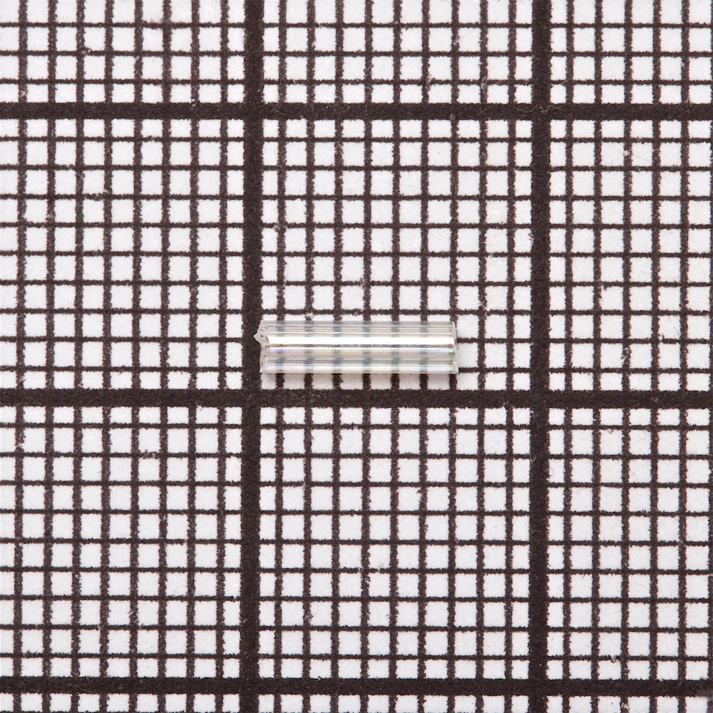 Бисер-стеклярус 3 (6 мм) прозрачный радужный 9865
