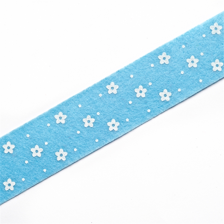 Лента фетровая 25 мм в цветочки голубая