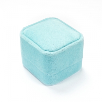 Оксамитова коробочка для обручки 6х5х5 см. Блакитна
