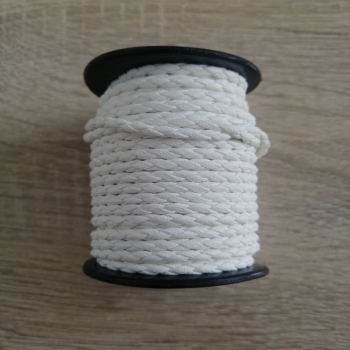 Шнур плетенный из кожзама косичка 3 мм молочный 1 метр