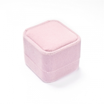 Оксамитова коробочка для обручки 5,5х5х4,3 см світло-рожева