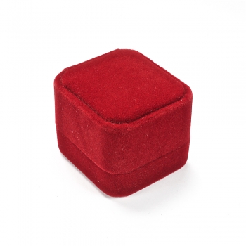 Оксамитова коробочка для обручки 5,5х5х4,3 см бордова
