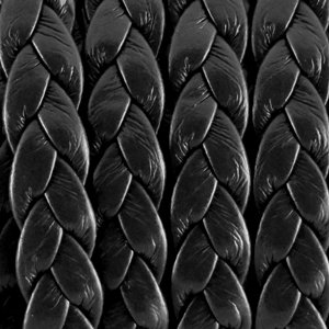 Шнур плетенный из кожзама косичка плоская 7 мм черный 1 метр